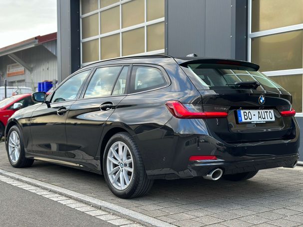 BMW 320d Touring xDrive 140 kW image number 2