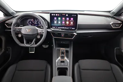 Car image 30