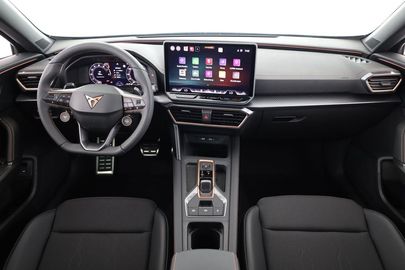 Car image 30