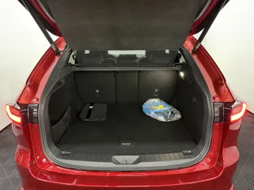 Car image 38