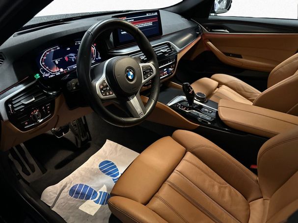 BMW 540i Touring M xDrive 245 kW image number 7