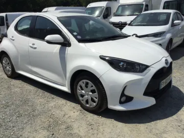 Car image 2