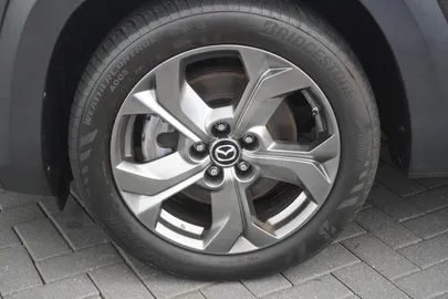 Car image 32
