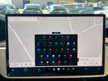 Car image 35