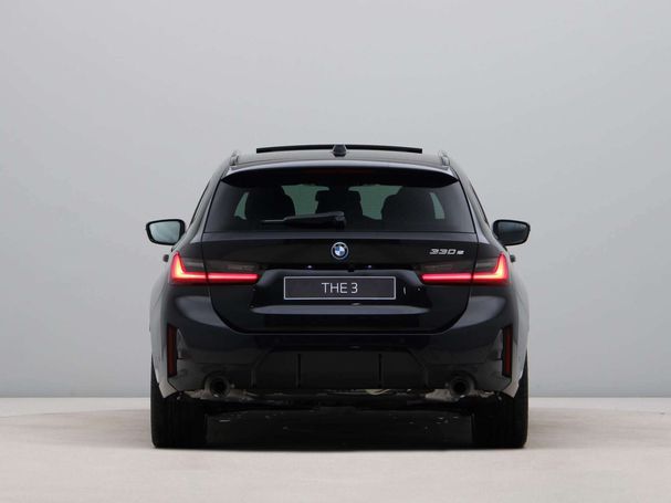 BMW 330 e Touring 215 kW image number 10