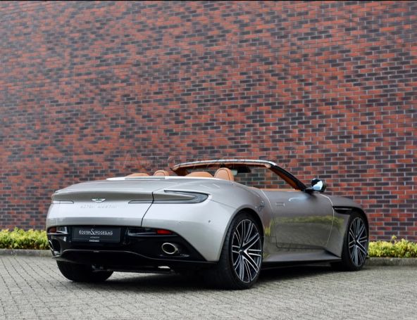 Aston Martin DB12 Volante 4.0 V8 500 kW image number 9