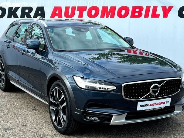 Volvo V90 Cross Country D5 AWD Inscription 173 kW image number 2