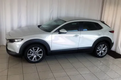 Car image 5