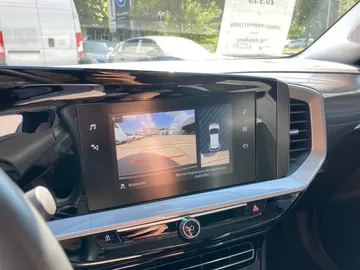 Car image 24