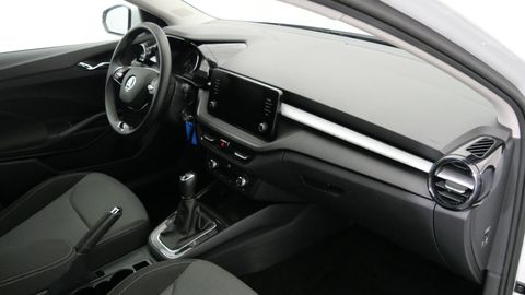 Car image 8