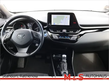 Car image 18