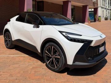 Car image 2