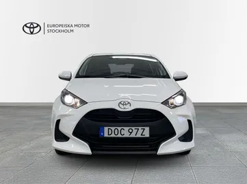 Car image 2