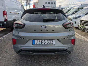 Car image 29