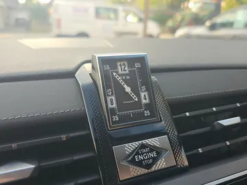 Car image 29