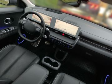 Car image 27