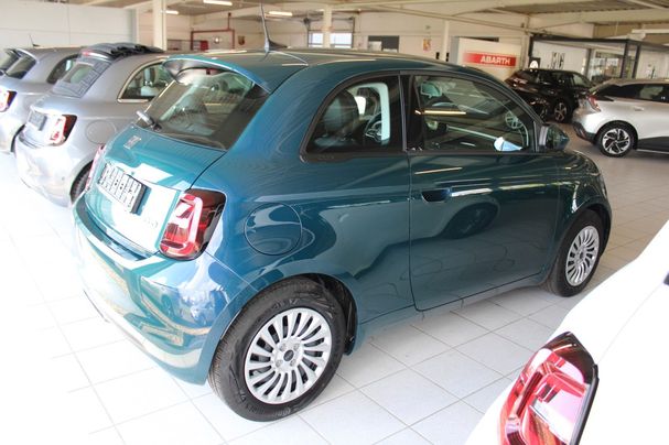 Fiat 500 e 70 kW image number 2