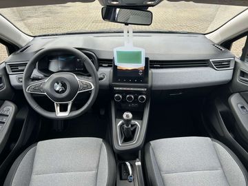 Car image 11