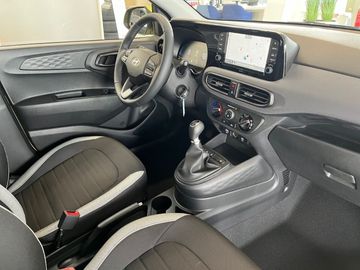 Car image 12