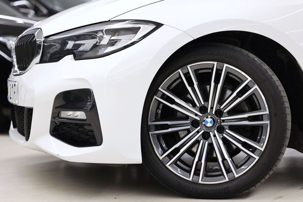 BMW 320d Touring xDrive M Sport 140 kW image number 4