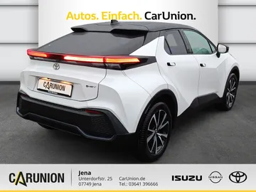 Car image 4