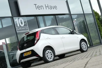 Car image 39