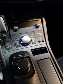 Car image 33