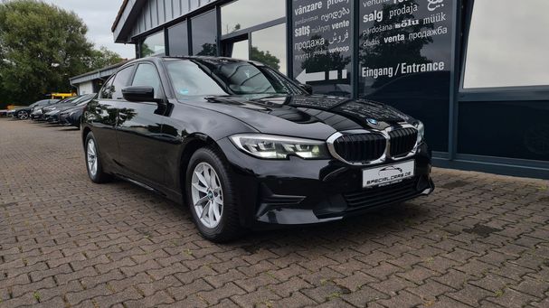 BMW 320d Advantage 140 kW image number 2