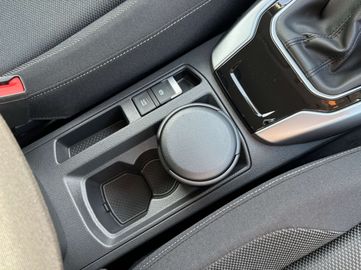 Car image 33