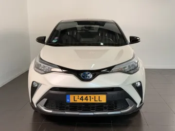 Car image 2