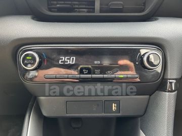 Car image 32