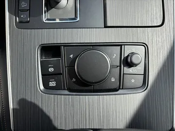 Car image 48