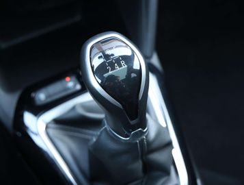 Car image 32