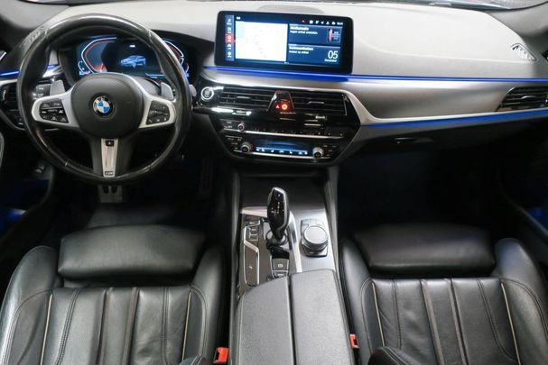 BMW 530d Touring xDrive 210 kW image number 6