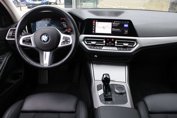 BMW 330d Touring M xDrive 210 kW image number 6