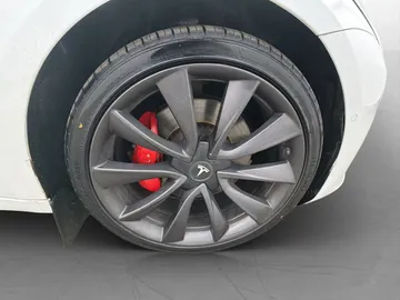 Car image 31