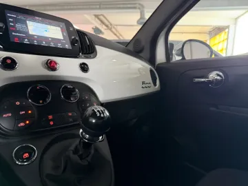 Car image 18