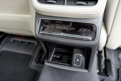 Car image 50