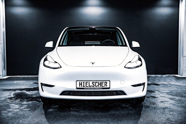 Tesla Model Y Performance AWD 393 kW image number 4