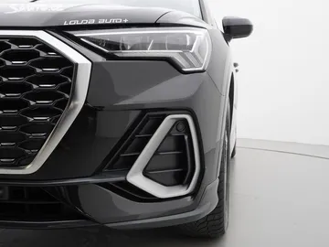 Car image 37