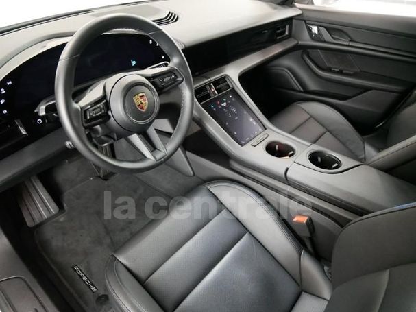 Porsche Taycan 300 kW image number 5