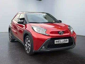 Car image 2