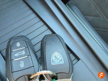 Car image 28