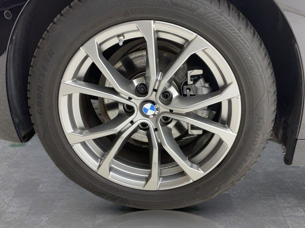 BMW 318i Touring M Sport 115 kW image number 9