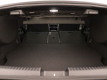 Car image 36