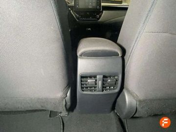 Car image 33