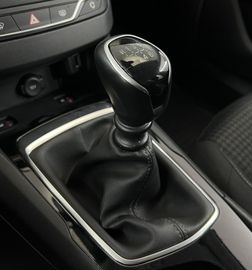 Car image 36