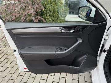 Car image 36