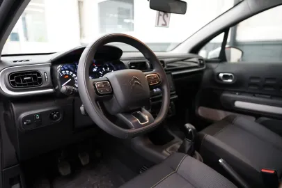 Car image 21