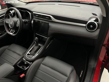 Car image 16